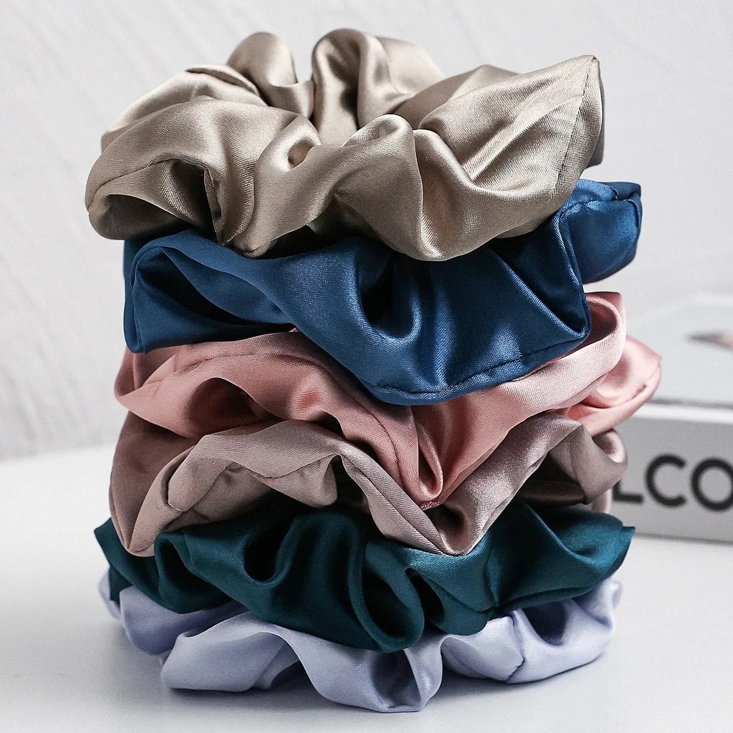 satin scrunchies for curly hair - KentDO