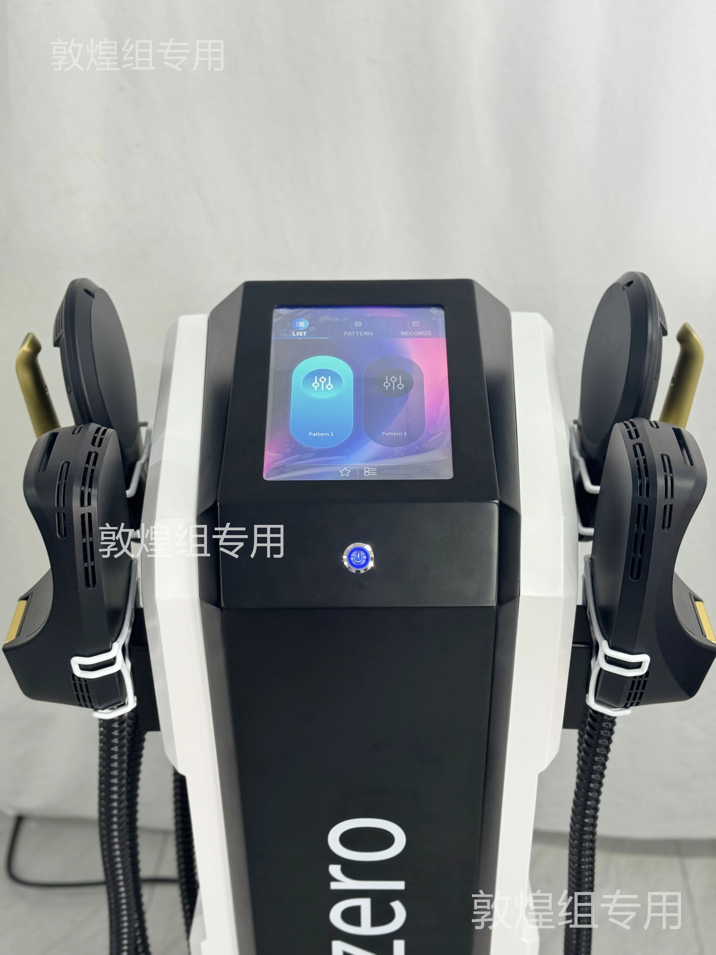 Electromagnetic muscle stimulation machine with applicators for abdominal body sculpting